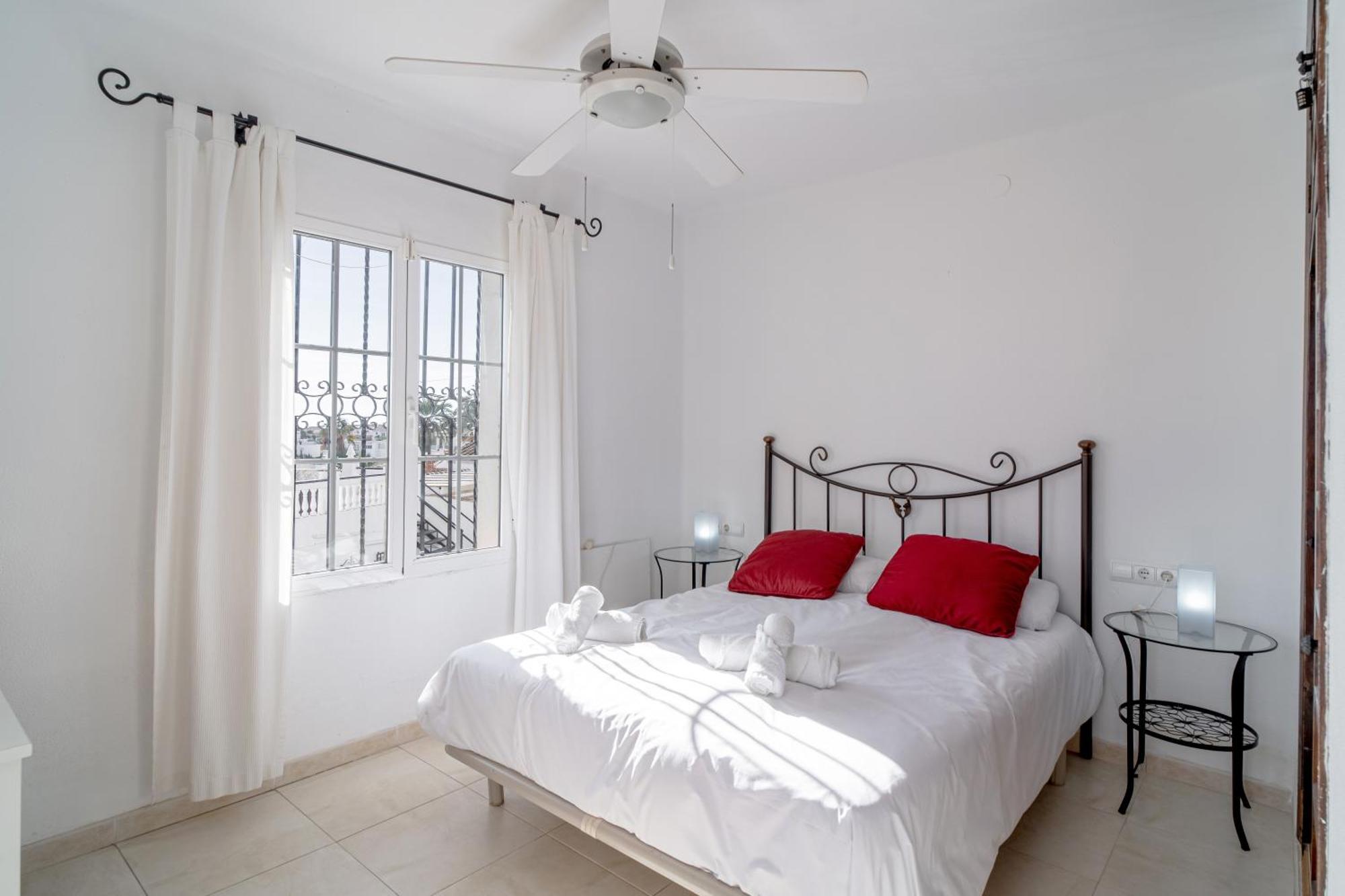 Villa Caritas Punta Lara Casasol Nerja Exterior foto